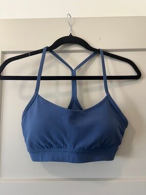 Lululemon flow y bra size 8 color blue